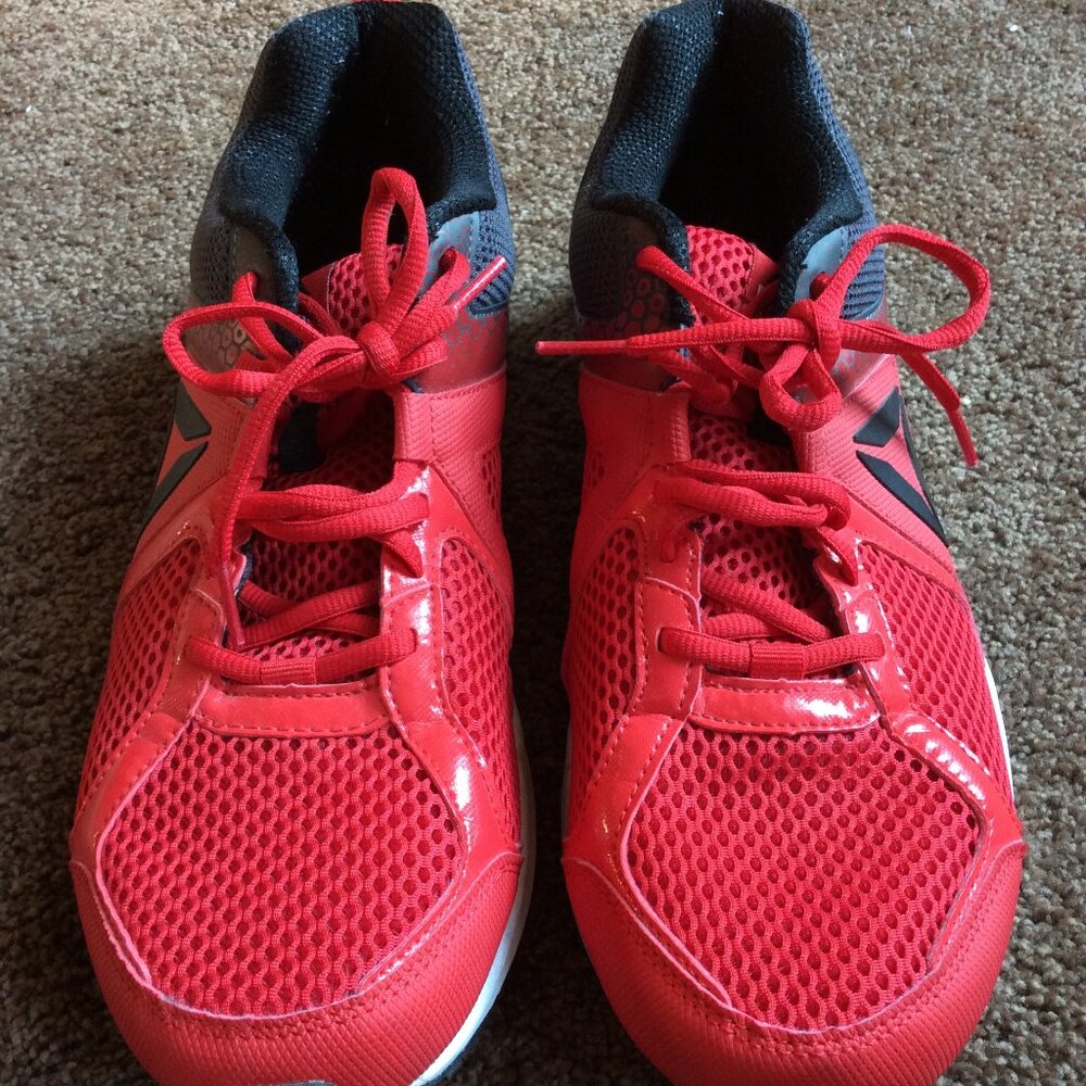 Men's Reebok Runner 2.9 MT Primal Red Tennis shoes, Size 12, Like new condition